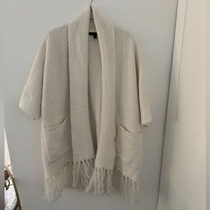 White, fringe bottom, short sleeve sweater jacket